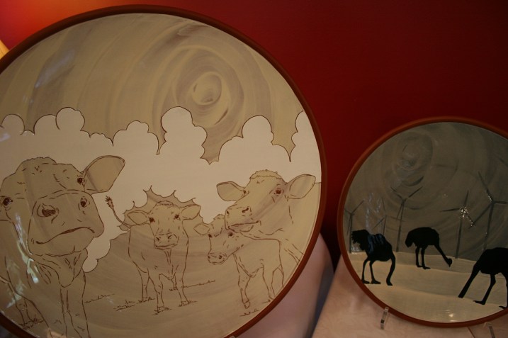 Cows also grace one of Kip's plates. 