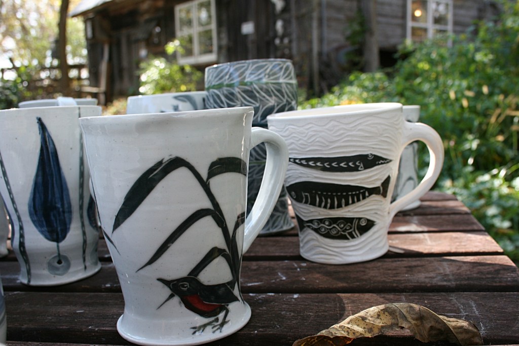 Love these nature-themed mugs.