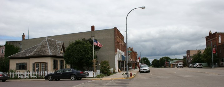 A shot of Amboy's Maine Street with the Amboy Cottage Cafe on the corner to the left.