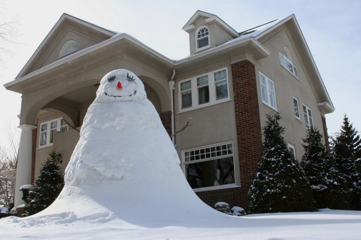 Snowman, looking up at