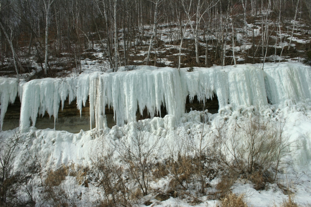 Ice formations by La Crosse 4