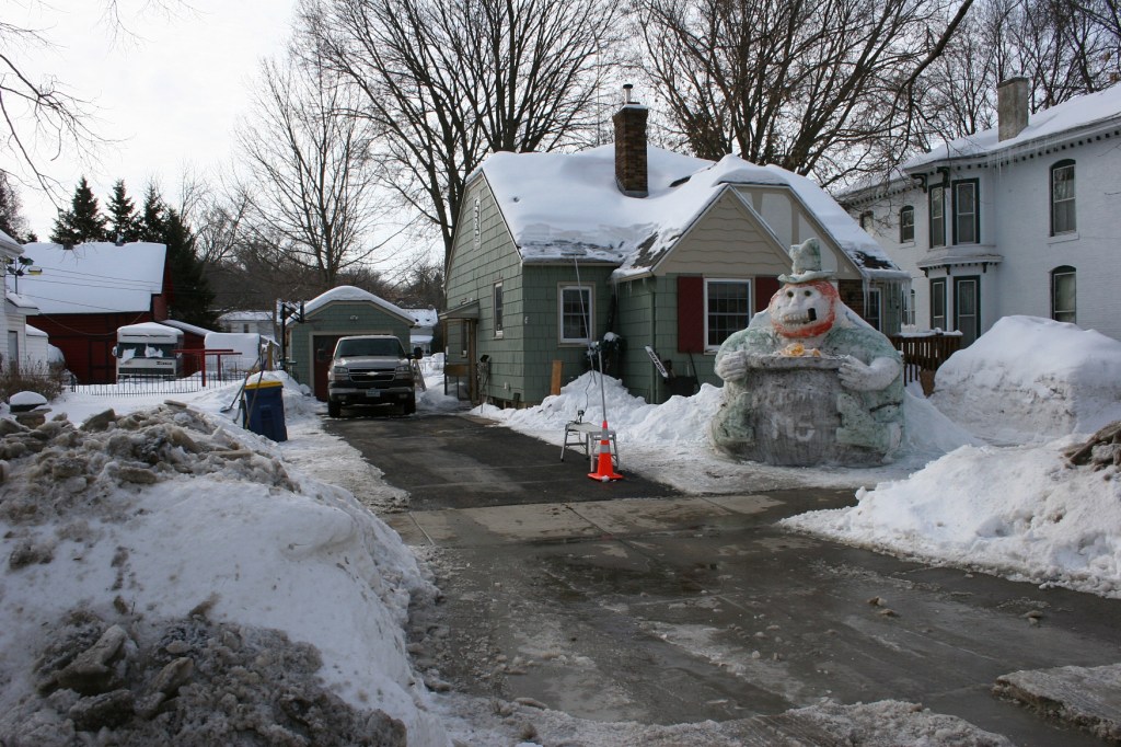 Photographed from Second Street.