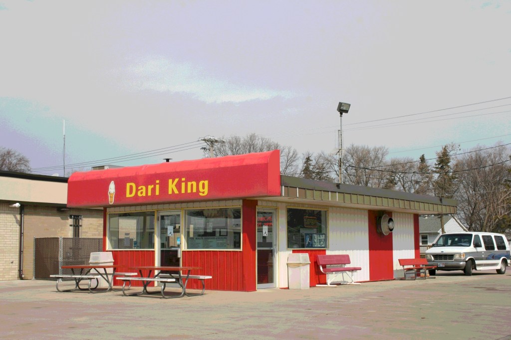 Dari King in Redwood Falls
