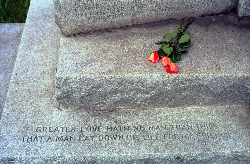 Just west of New Ulm, at a memorial honoring Milford settlers who died in the U.S.-Dakota War of 1862, roses were placed on the marker on Memorial Day weekend 2007.