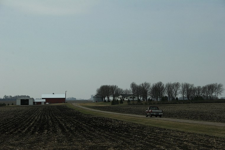 Pick-up between Sleepy Eye and Morgan 2