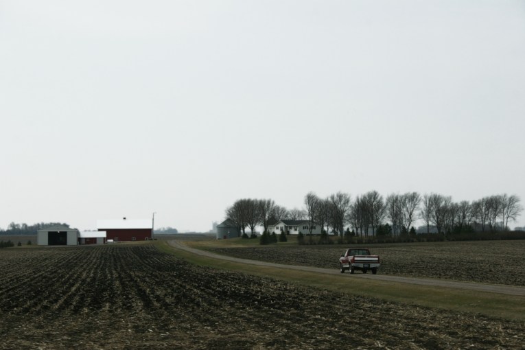 Pick-up between Sleepy Eye and Morgan