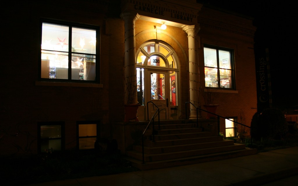 Leaving Crossings at Carnegie, I snapped this image of the former Carnegie library.