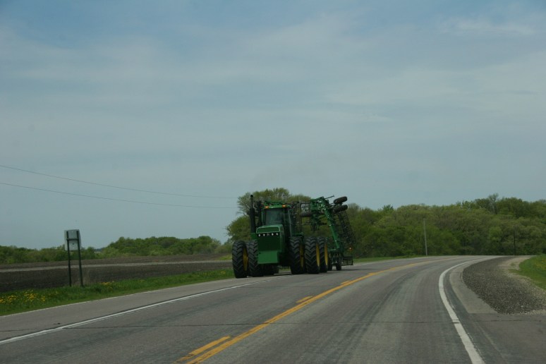 Field work, John Deere on curve west of New Ulm
