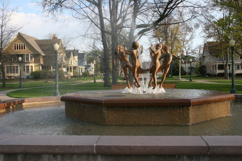 "Ring Dance" by sculptor Dallas Anderson serves as City Park's focal point. Private donations paid for the $483,000 fountain sculpture which was dedicated in August 1996.