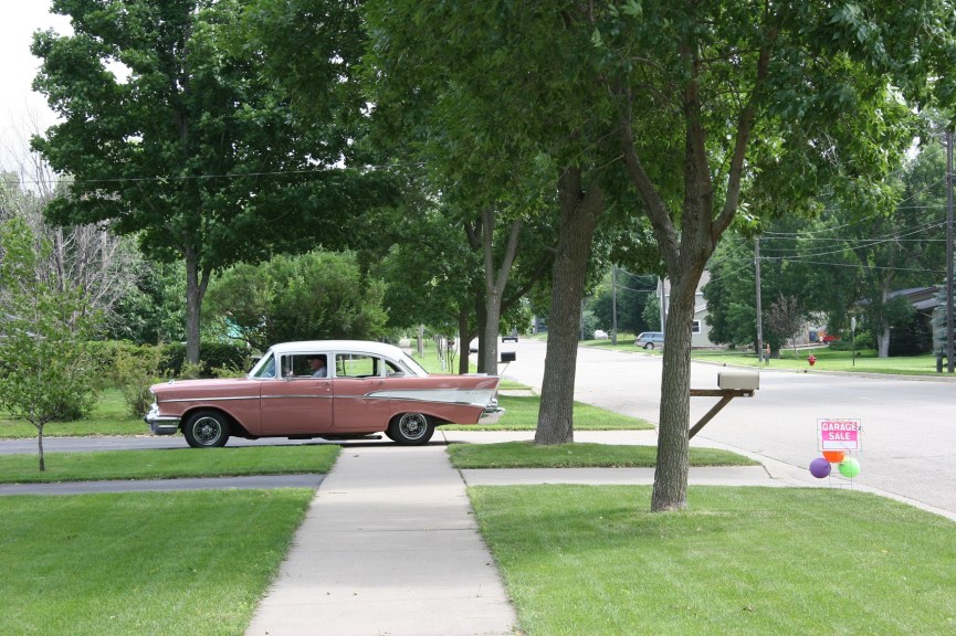 Garage sale in Dundas 2