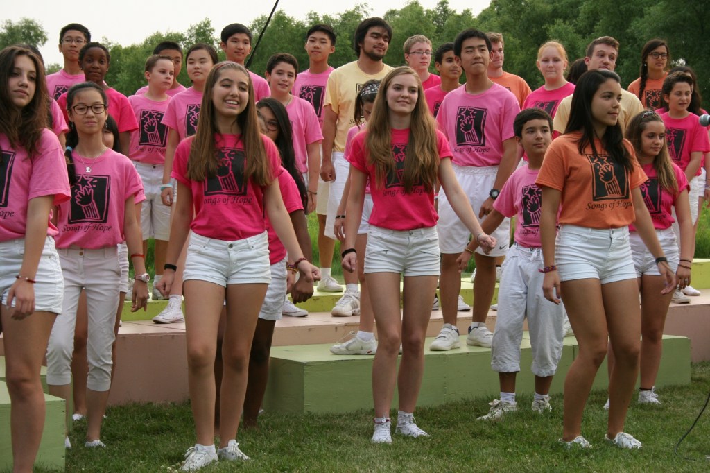 The performers focused on hope, like their name.