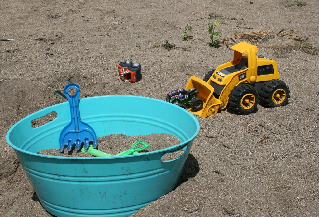 Kids and families played together in the sand, too, building memories.