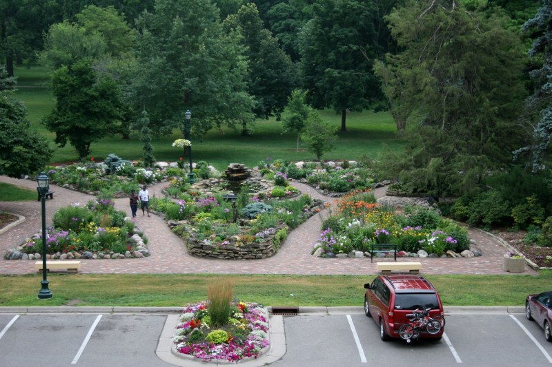 Absolutely stunning gardens.