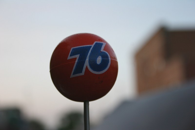 Remember how common these Phillips 76 balls once were on car antennas?