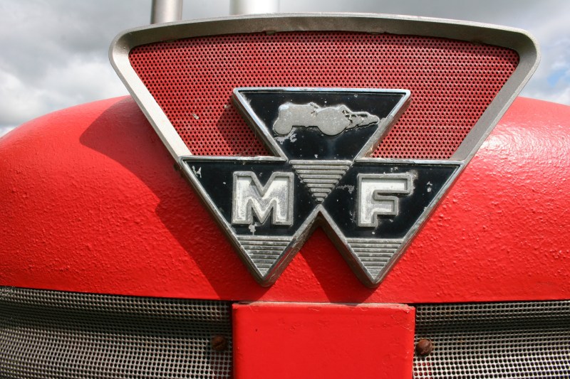 Art, Massey F emblem
