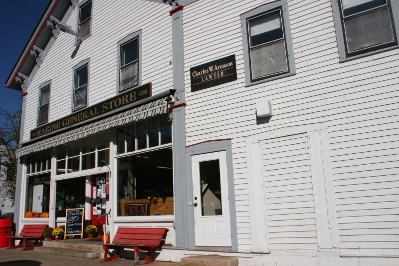 That aged General Store, which I didn't check out, but wish I had. Next time.
