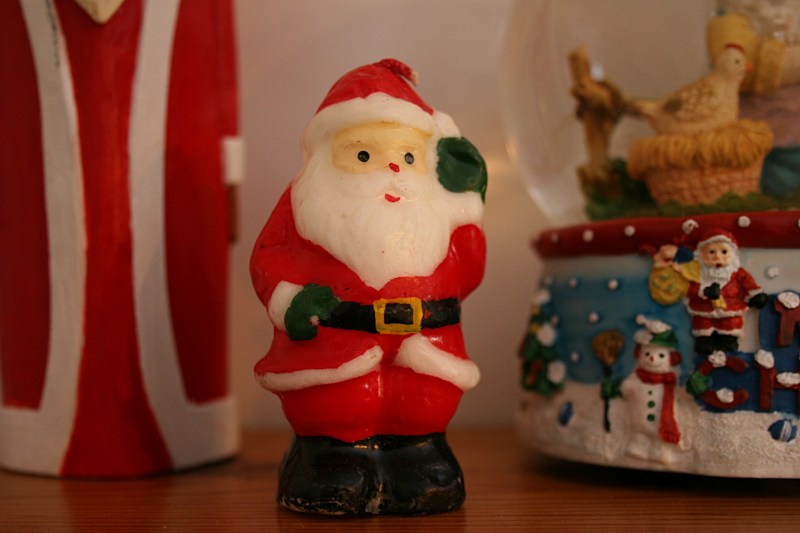 Back in the day, when my dad's siblings and their families still gathered for the holidays, I received two candle Santas and a snowman from my Aunt Ardyce during a gift exchange. A match has never touched the wicks and never will. I cherish these as much for their vintageness as the memories of so many Christmases past with aunts, uncles, cousins, Grandma and my own siblings and parents.