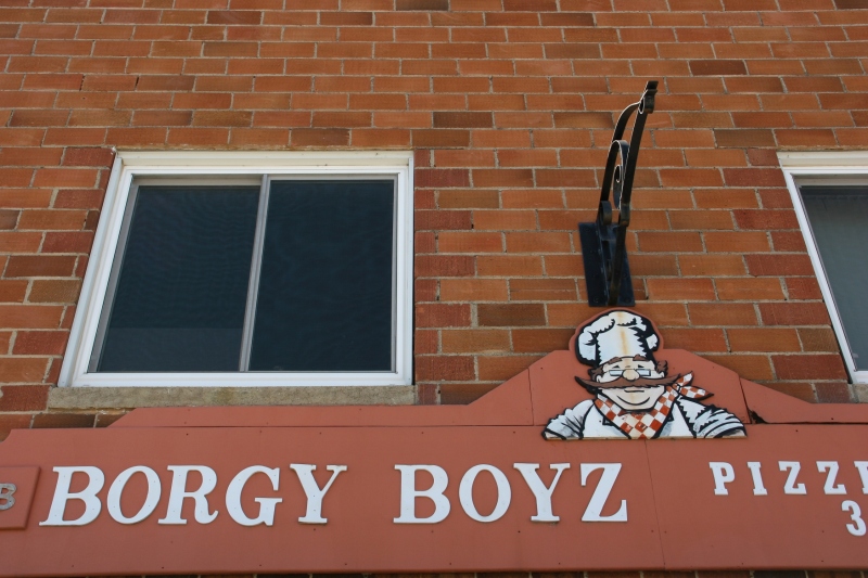 I really like this signage. Signage counts with me.