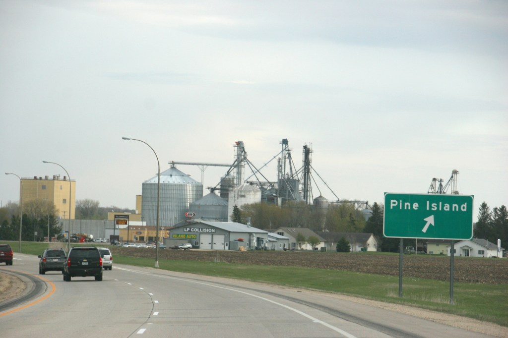 Approaching Pine Island on Highway 52 southbound.