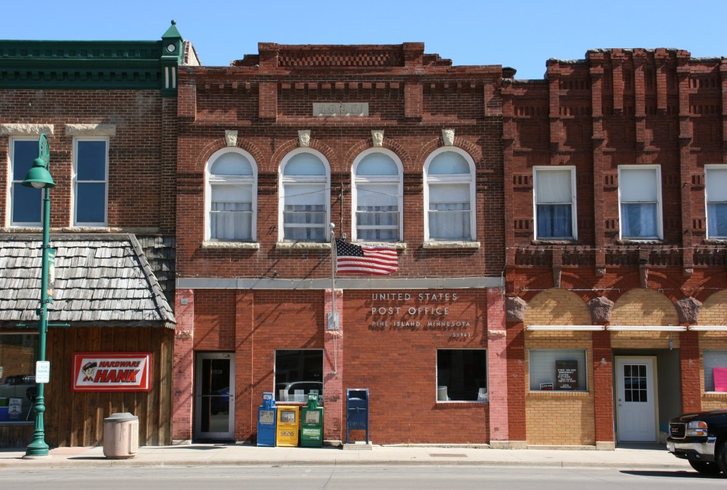 More historic buildings, including one that houses the post office.