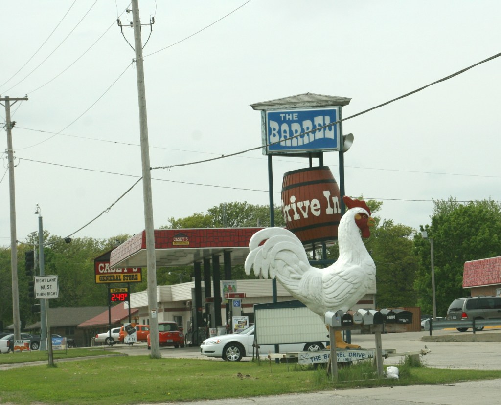 The plan was to visit the iconic Barrel Drive-in on Saturday morning. However, it wasn't open yet and rain was falling. So the only image I have is this one, which does not show the drive-in.