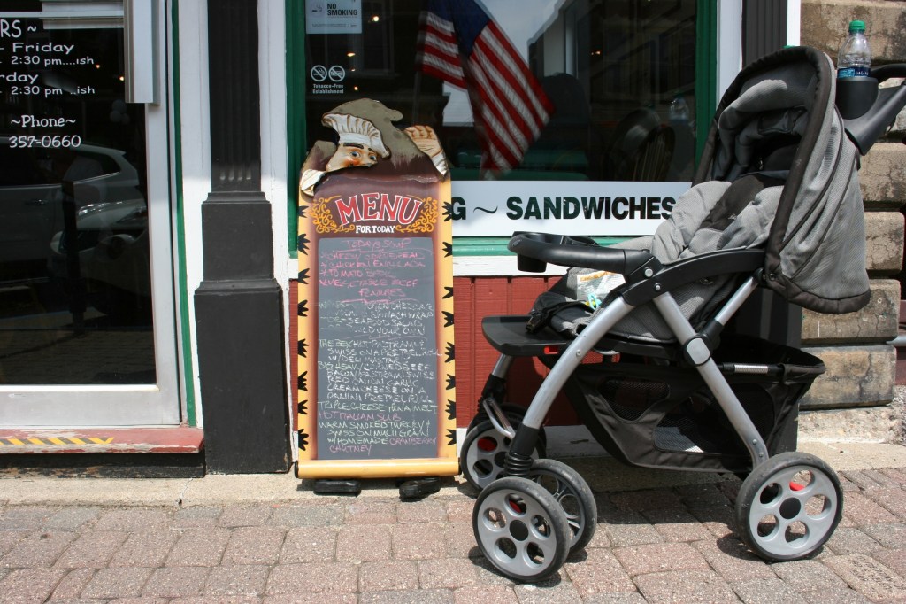 Starboard Market, a highly-recommended local sandwich shop and deli. We, unfortunately, did not eat here because of the wait.