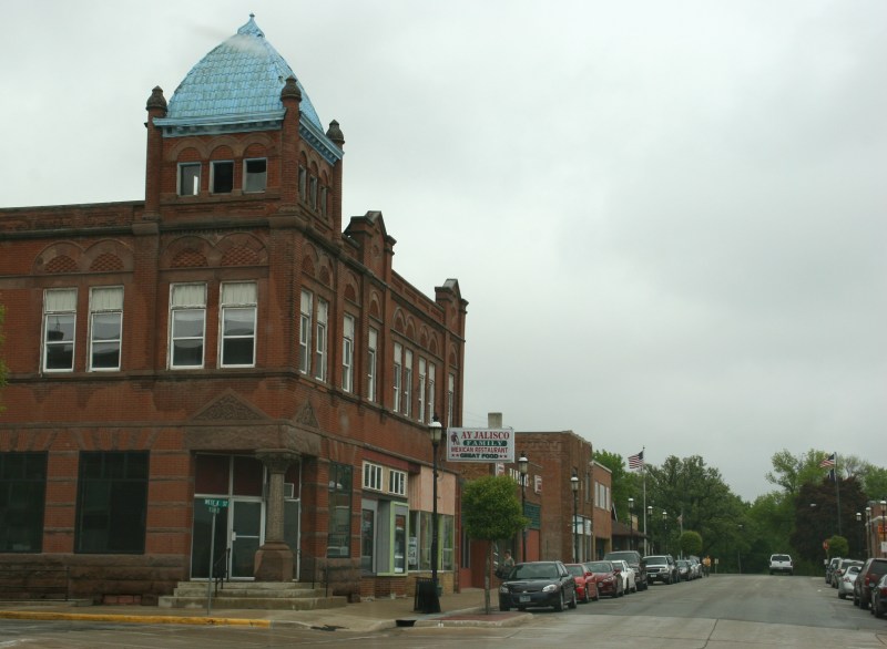 What a stunning building, left, in the heart of downtown Forest City. It appeared abandoned and in need of repair.