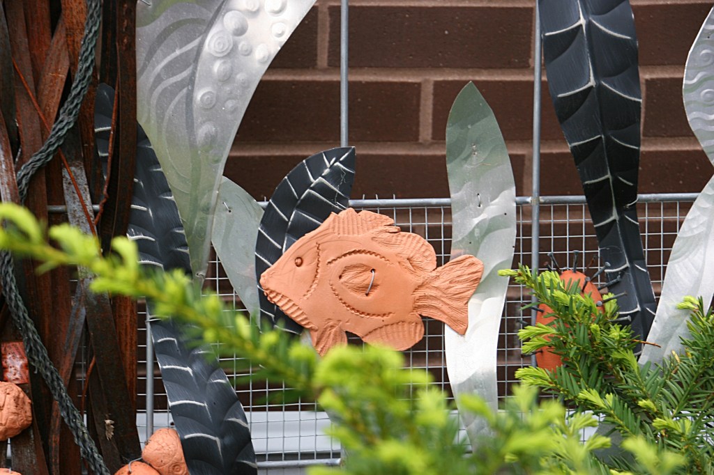 The only fish I saw while in Clear Lake was a clay one in an outdoor sculpture at the Clear Lake Arts Center.