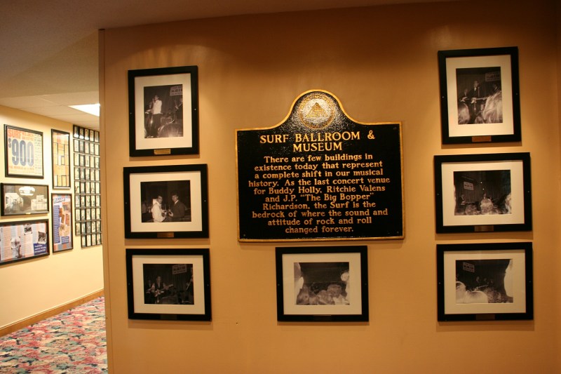 This sign summarizes the importance of the Surf.