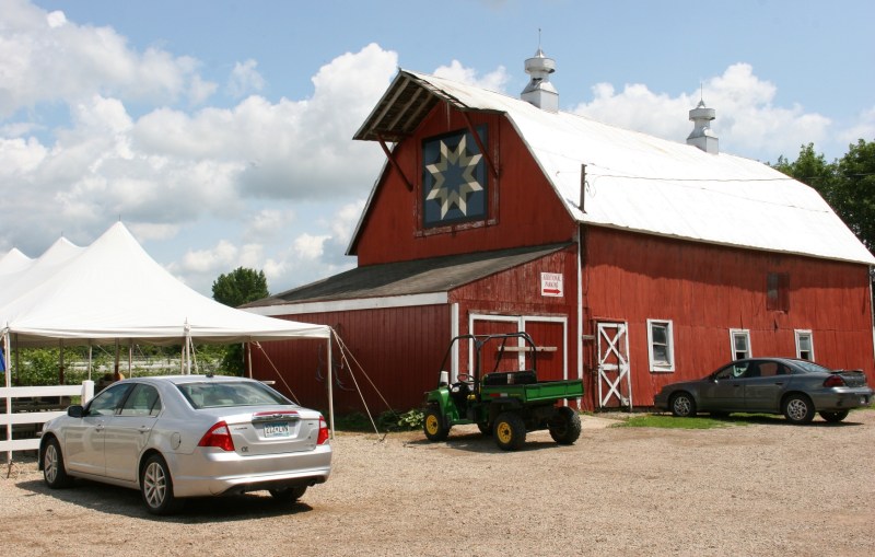 That's a tasting tent to the left of the barn.