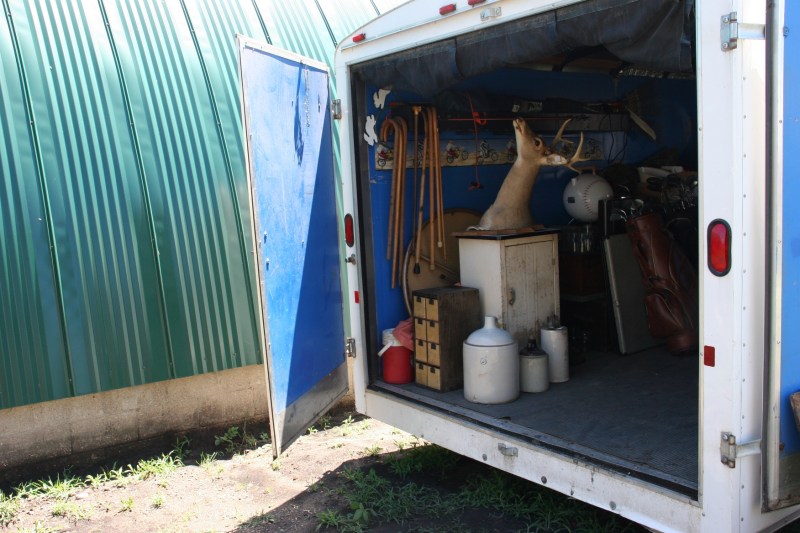 If you'd rather have a deer mount than a bear, another vendor had that. I asked why I often see deer heads at flea markets. The vendor answered, "Because they never sell."