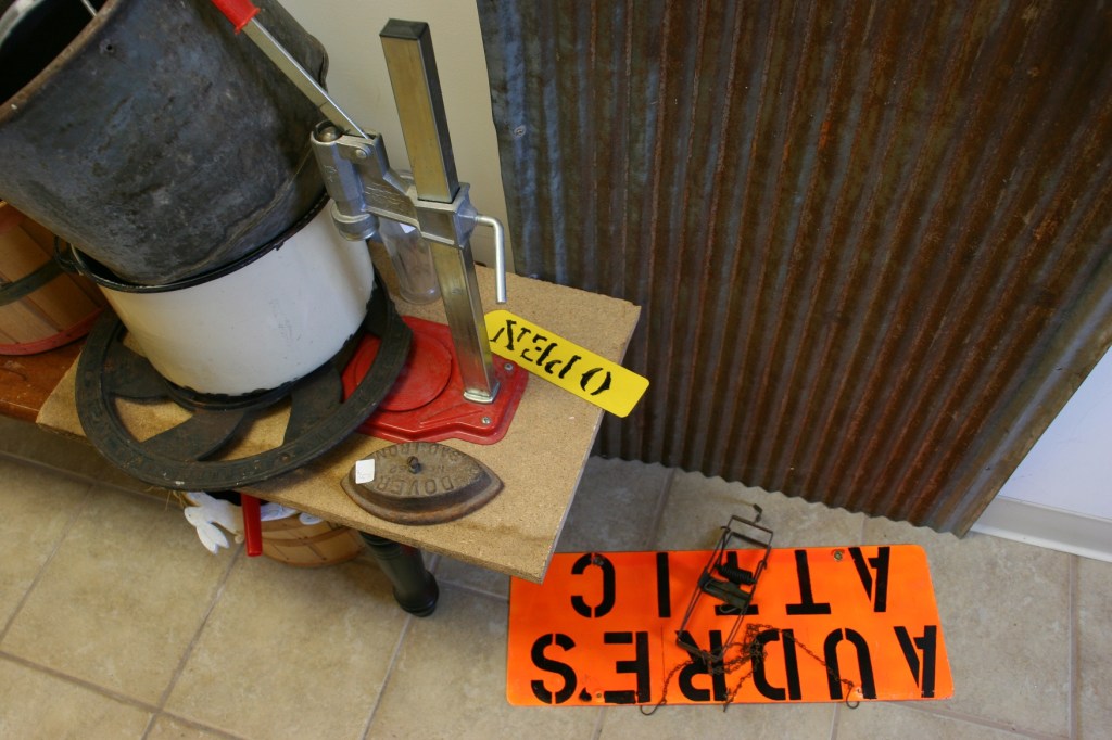 Audre's Attic, sign on floor