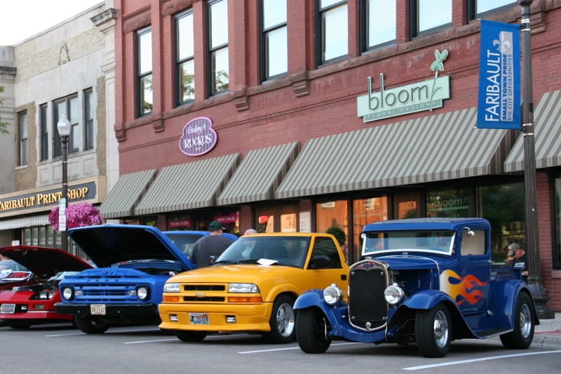 Vehicles lined one block of Central Avenue.