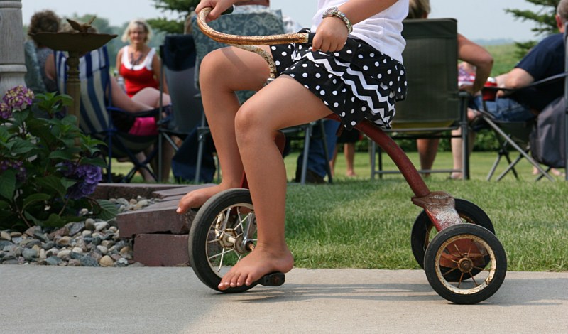 The hit "toy" of the day were the vintage trikes belonging to my sister-in-law.