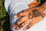 Festival, henna hand