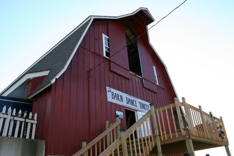 Barn dance, 36 barn dance sign outside barn