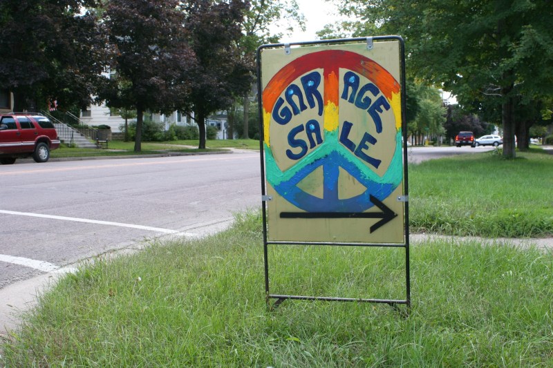 Peace symbol sign, tie-dyed