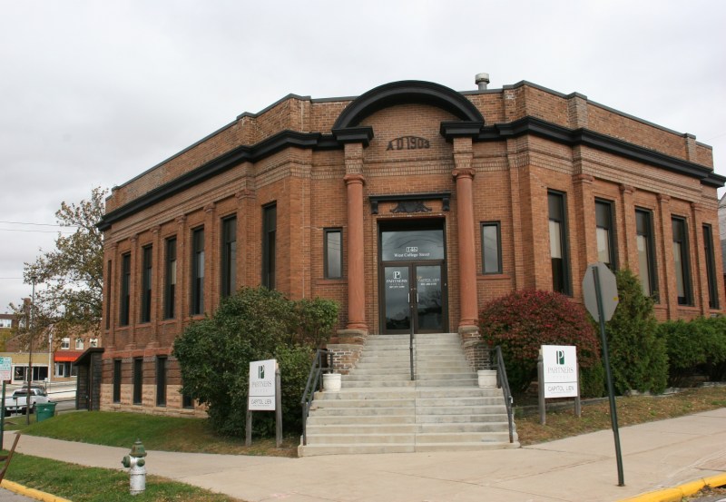 One of the many stunning buildings in the historic downtown.