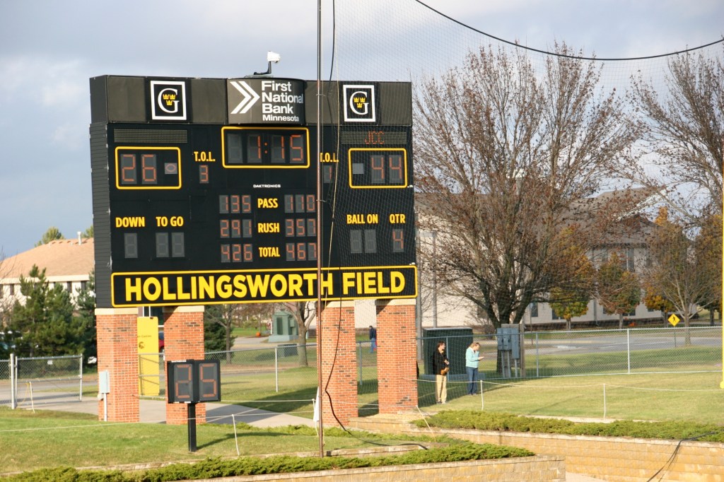 Football, 120 scoreboard