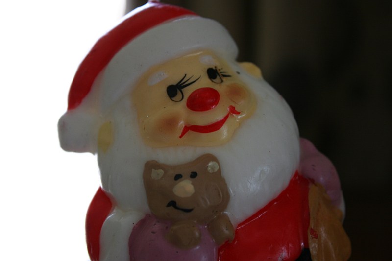 The largest of the candles in my vintage holiday collection.