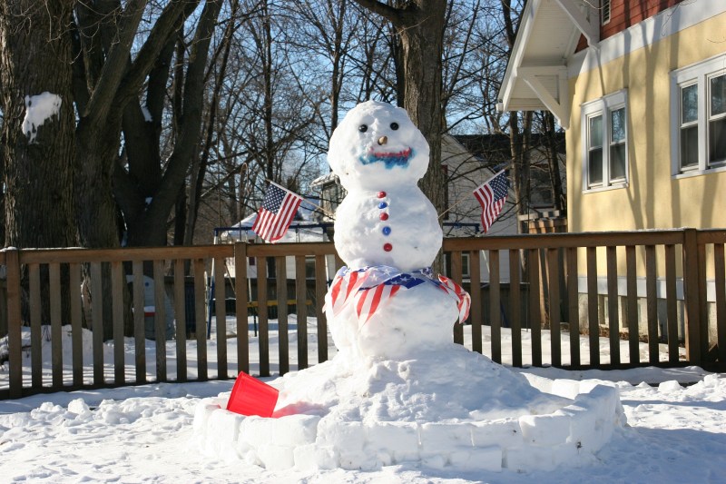 Division Street snowman, 17 semi close