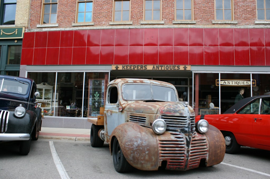 My husband and I would love an old pick-up like this, restored, of course.