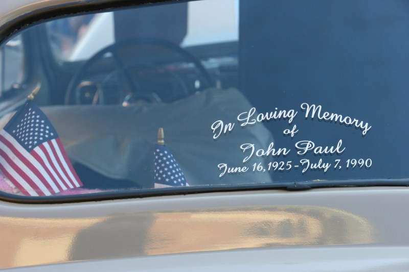 Car Cruise Night, 45 in loving memory