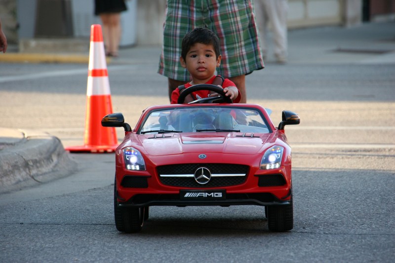 Car Cruise Night, 71 boy in Mercedes