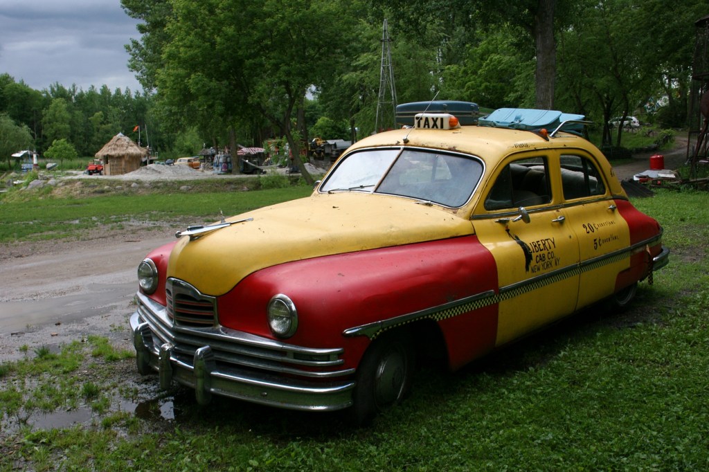 Details matters, like the suitcases atop the cab.