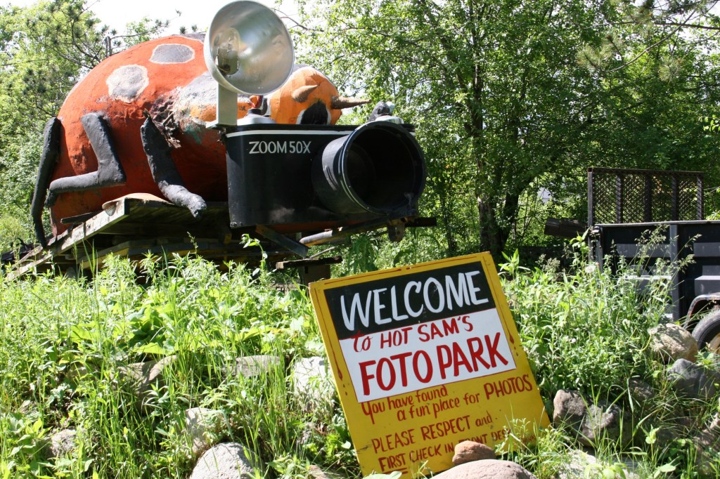 Posted at the entry to Hot Sam's located along Pillsbury Avenue just off Interstate 35, Lakeville exit.