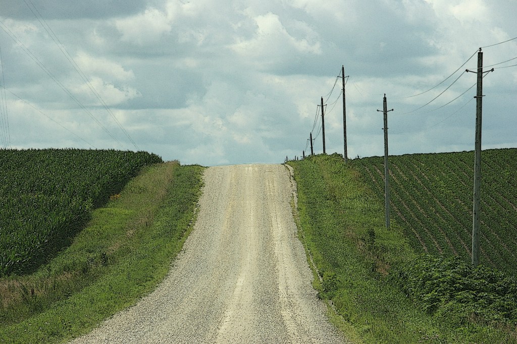 Just north of Nerstand, country gravel roads run through the hilly terrain.