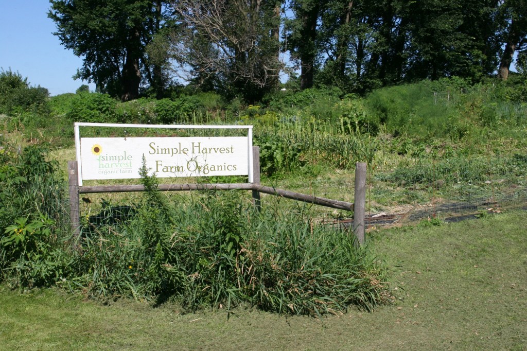 Simple Harvest Organic Farm, 8 Simple H sign