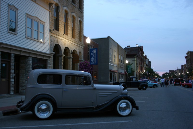 I love the hue of this unidentified vintage car.