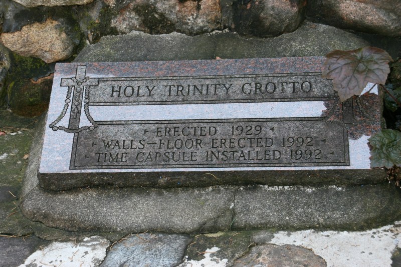 holy-trinity-grotto-43-in-ground-stone